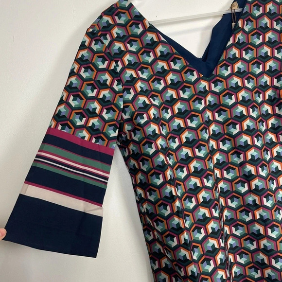 Karakorum Dress Womens Size Medium Blue Multicolor Geometric Shift - Picture 3 of 10